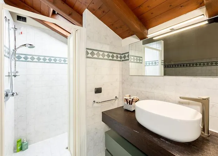 Апартаменты Dream And Fly Alzate Brianza